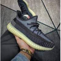 Кроссовки Adidas Yeezy Boost 350 Carbon черные